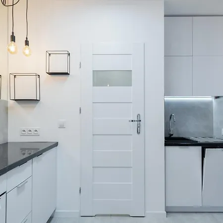 Apartment Crystal Iii